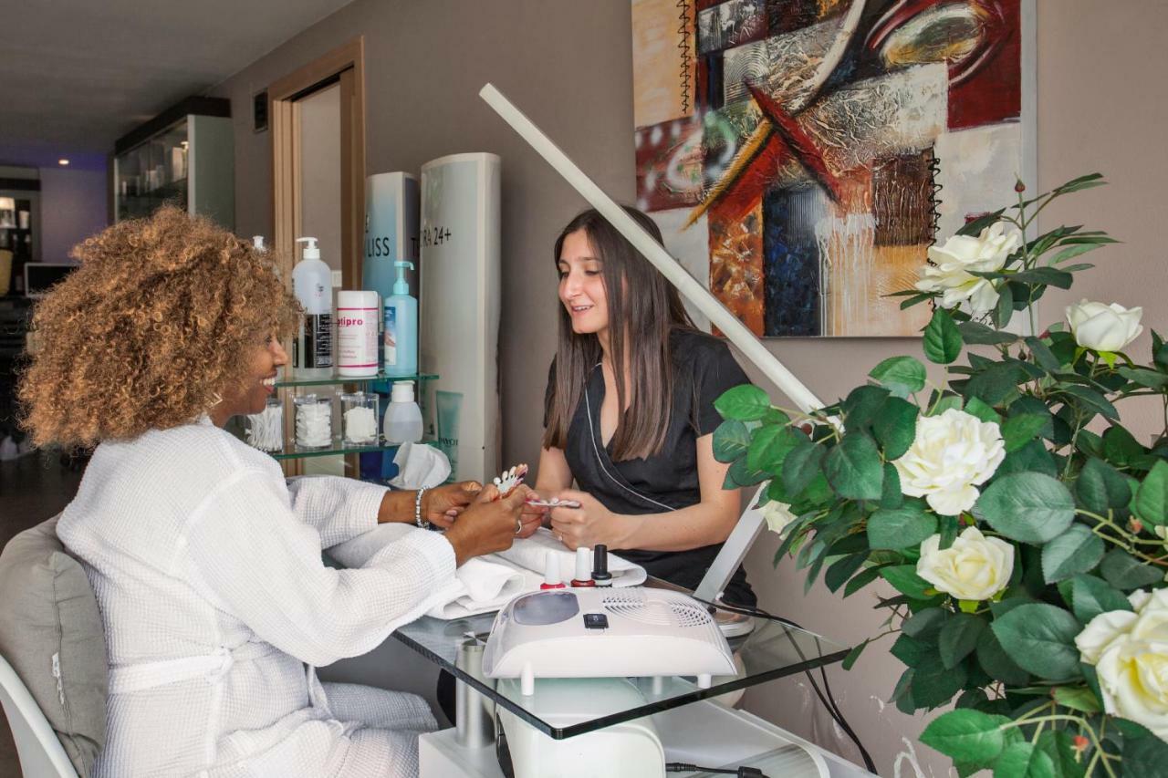 Le Neptune & Spa بروبرِيانّو المظهر الخارجي الصورة